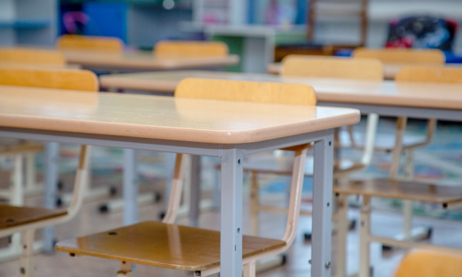 Non à la fermeture de classe à Pouligney-Lusans !