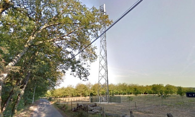 Non à l'antenne relais d'Orange au Ratz-Haut Sarlat