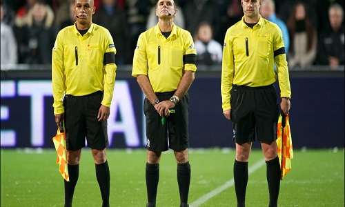 Une sanction contre l'arbitre France - Portugal