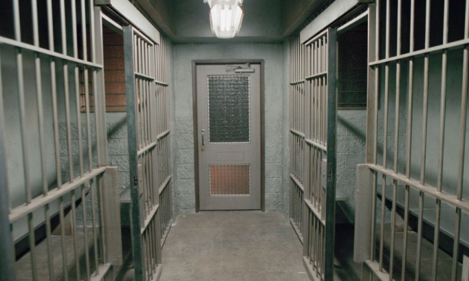 Soutien aux détenus en isolement à bourg -en-bresse