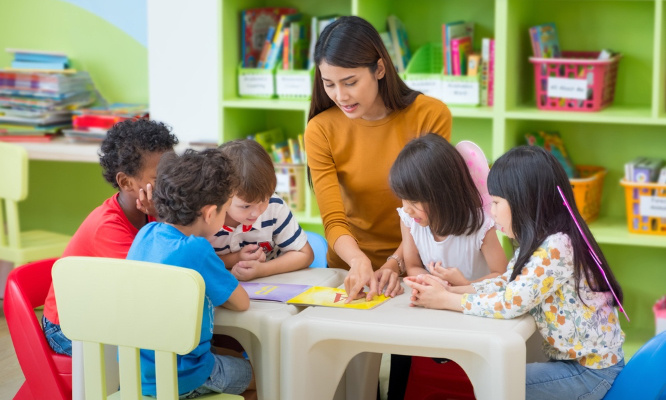Urgent : gardez notre  binôme ATSEM / Maîtresse !