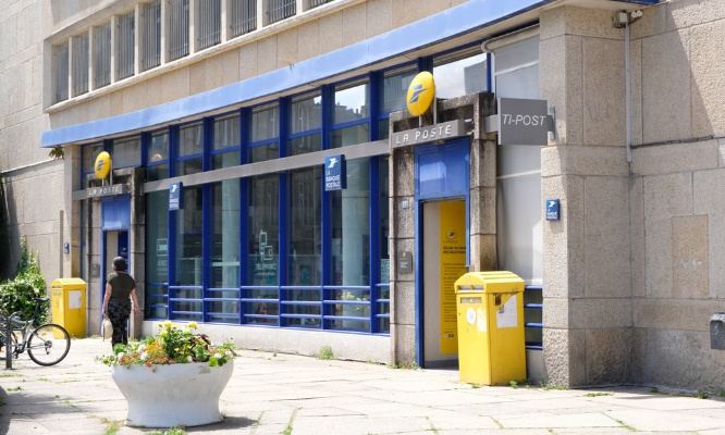 Pour le maintien de l'accès à l'agence postale de Lussac !