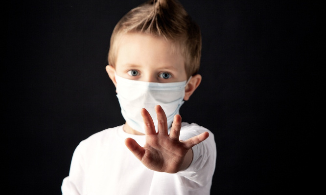 Par pitié, pas de masques à nouveau pour nos enfants !