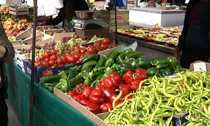 Non au changement d'horaires du marché du vendredi de la Rose-des-Vents à Aulnay-sous-Bois
