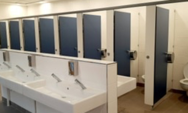 Accès aux toilettes de 08h30 à 17h00