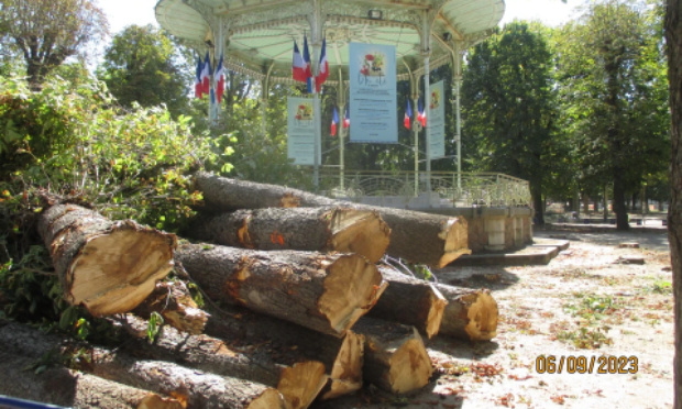 Non à la destruction de nos parcs à Vichy.