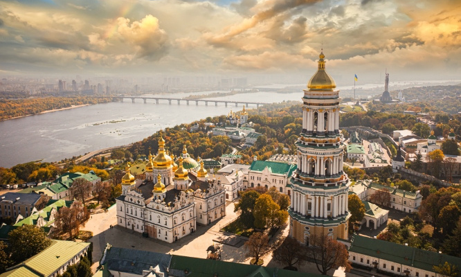 Kiev : Non, KYIV : Oui !   /   Kiev : NIET, KYIV : DA !