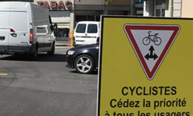 Acces sur le trottoire en espace public place de letoile annemasse 74100