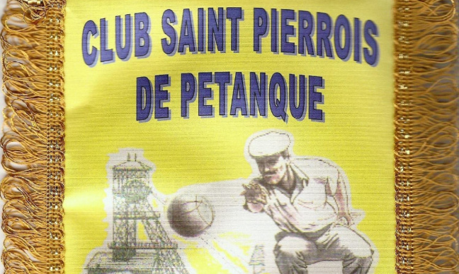 Une structure couverte pour la pratique de la pétanque