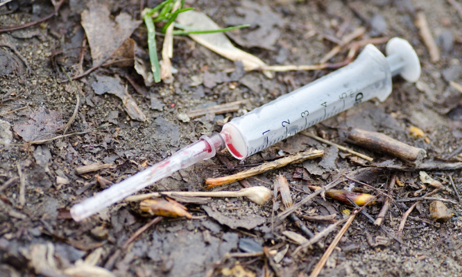 Non à la salle de shoot à Marseille à proximité d'écoles et de crèches !