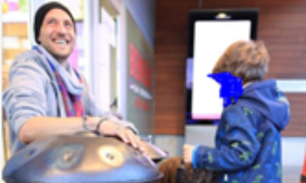 Interdiction faite à Arnaud Coune de jouer sa musique sur le parking du Delhaize Seraing