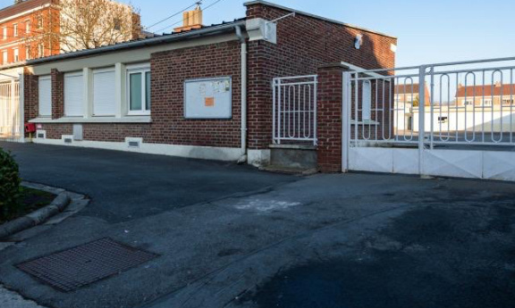 Stop à l'abandon de l'école par la direction scolaire