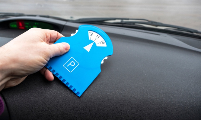 Non à la zone bleue allée du Colombier Collonges au Mont d’Or