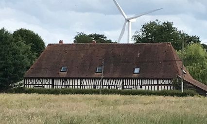 NON aux éoliennes dans le bourg de l'Hôtellerie, dévastatrices du paysage !