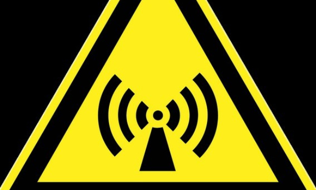 Non à l'implantation d'une antenne relais près de ma maison !