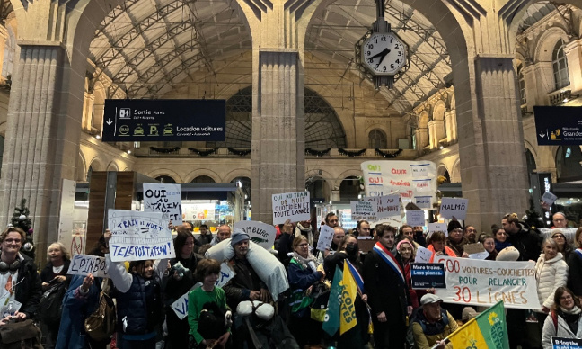 Pour que les trains de nuit qui passent à Dijon marquent l’arrêt !