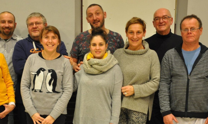 Respectons nos choix : Non à la pièce de théâtre imposée en anglais