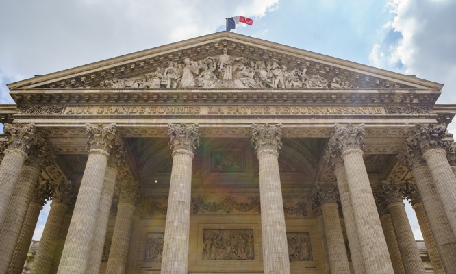 Non à la panthéonisation de Robert Badinter