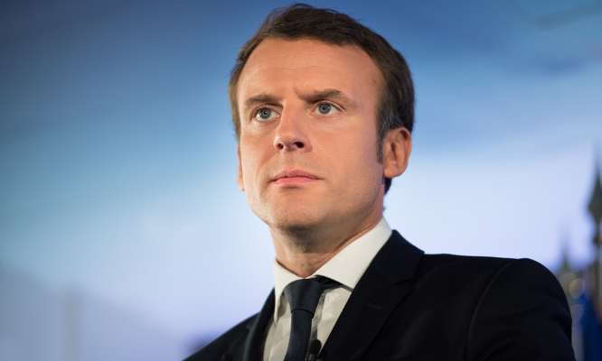 Pour la destitution du président Emmanuel Macron !