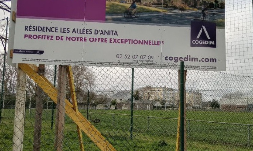 Maintenon le terrain de foot de saint herblain bourg rue du calvaire pour nos enfants