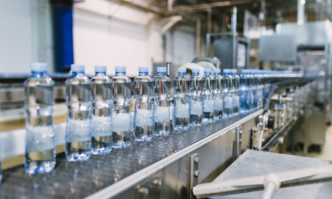 Fraude sur l'Eau Minérale : Action en justice contre Nestlé Waters et Sources Alma