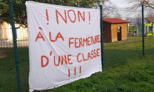 Contre la fermeture d'une classe de maternelle !