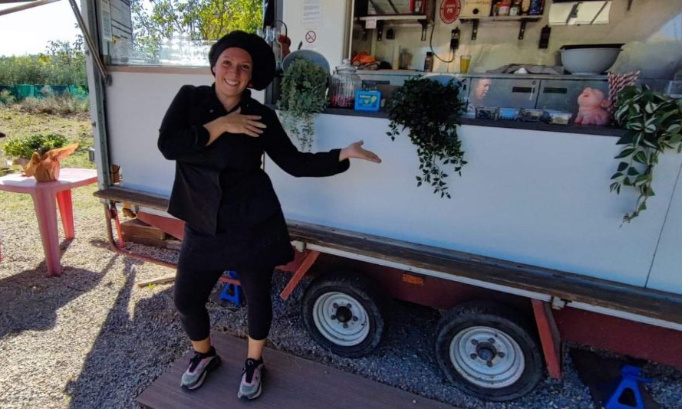 Non à la fermeture du food truck la Globe Traiteur !