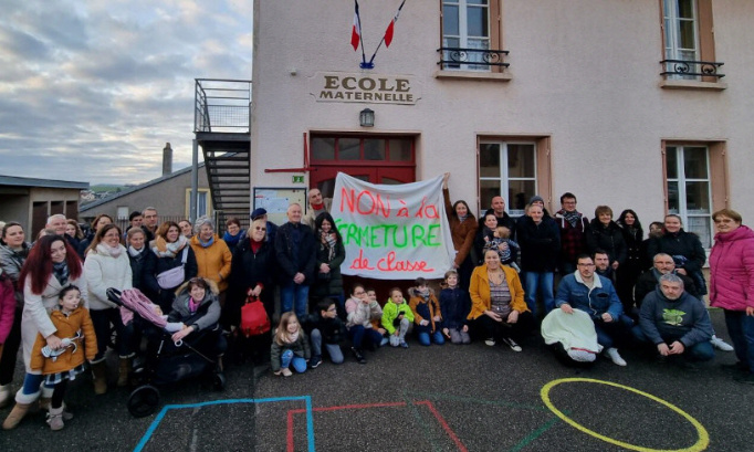 Non à la fermeture de la 2ème classe de Maternelle de Voinémont