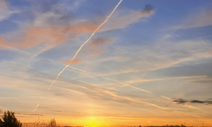Stop-épandages-aériens-stop-géo-ingénierie-stop-chemtrails