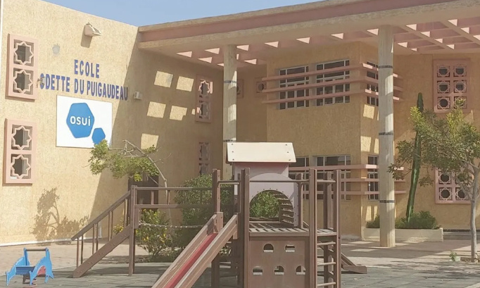 Nous, parents d'&eacute;l&egrave;ves de l'&eacute;cole Odette de Puigaudeau  &agrave; Dakhla , sommes profond&eacute;ment indign&eacute;s par la d&eacute;cision abusive de la MLF/OSUI de licencier  Monisieur Pons L&eacute;o ,professseur d'Espagnol et de Fran&ccedil;ais.