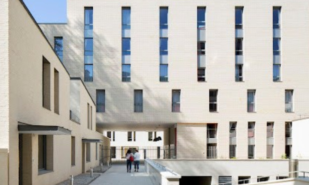 Pour la réouverture de la salle commune des résidents