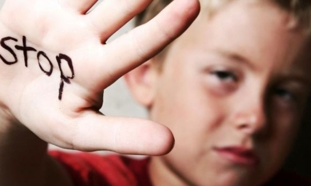 Pour le retrait d'un professeur de l'école de nos enfants