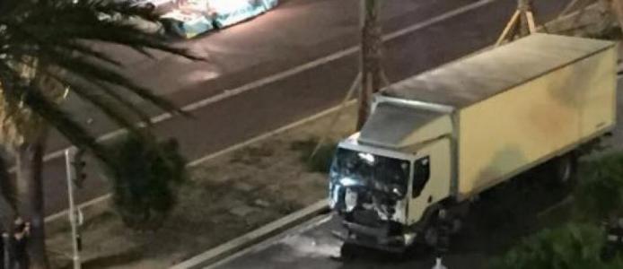 Durcissement des lois à l'encontre des terroristes, de leur soutien et de leur famille