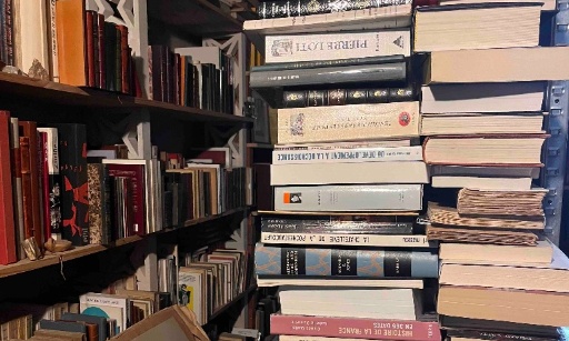 Pour le maintien d'une offre équivalente à livres et brochures.