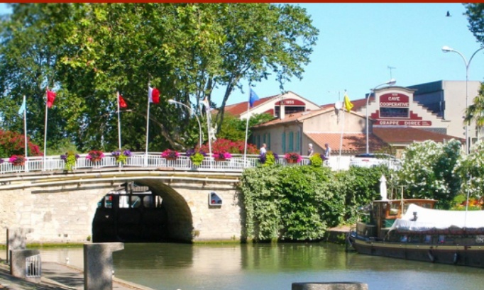 Non &agrave; l&rsquo;antenne 5G sur la cave coop&eacute;rative, pr&egrave;s du canal du midi &agrave; Villeneuve-les-B&eacute;ziers