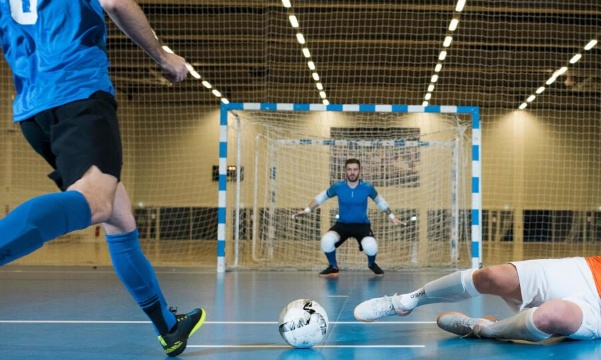 Non à la fermeture des terrains de futsal de Manosque