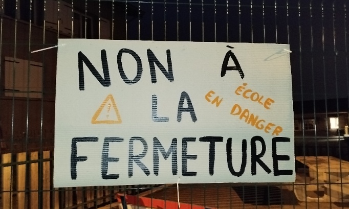 Non à la fermeture de classe à l'école de Saint-Pierre-de-Boeuf !
