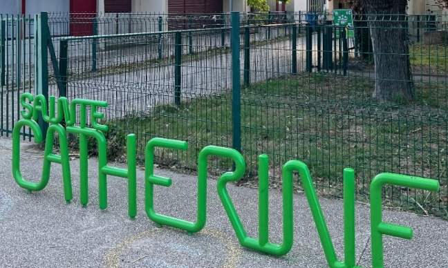 Non à une fermeture de classe à l'école élémentaire Sainte Catherine !