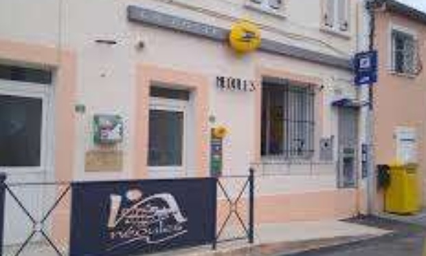 Soutien à notre postier de Néoules