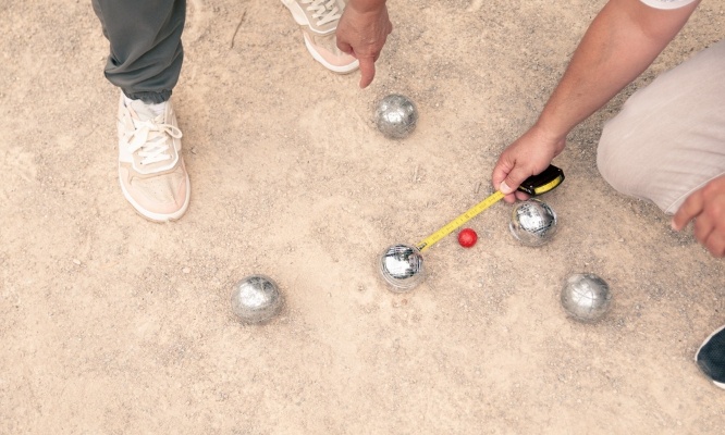 Interdiction de pratiquer la pétanque sportive