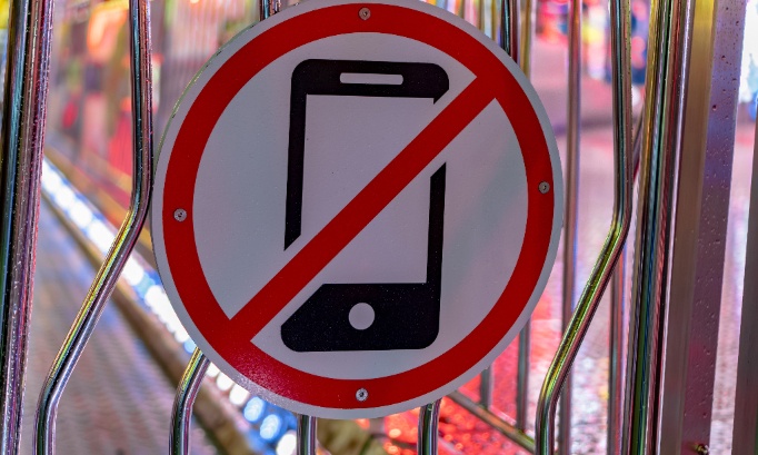Remettons en place l'utilisation du téléphone au collège et au lycée !