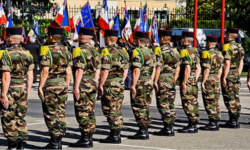 Le retour du service militaire obligatoire