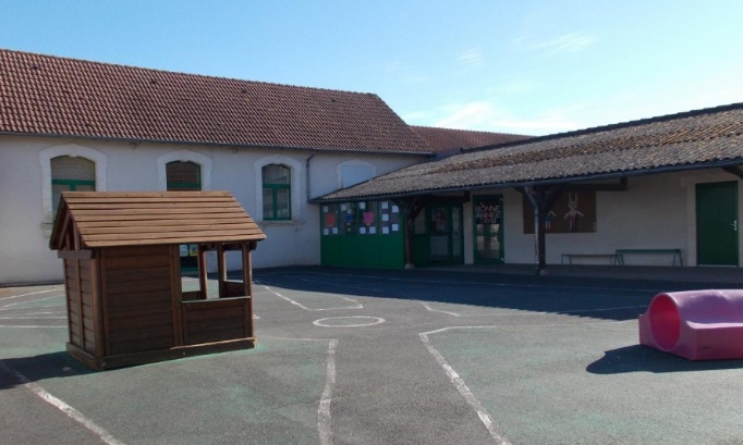 Non à la fermeture d'une classe - Ecole Gerard Thomazeau - Ambrault (36)