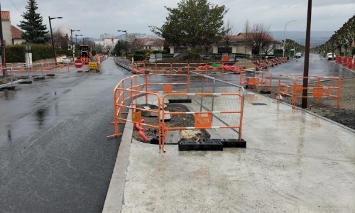 Un rond-point fluide et sécurisé plutôt que des feux tricolores générateurs d'accidents et de nuisances