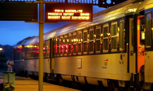 Remise en fonction, au moins en périodes de vacances, des trains couchettes