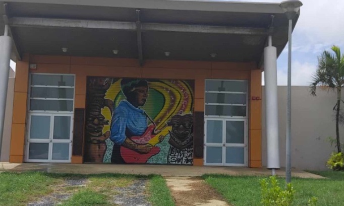 Contre la fermeture du conservatoire de musique à Koumac