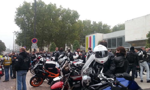Immobiliser les motos bruyantes