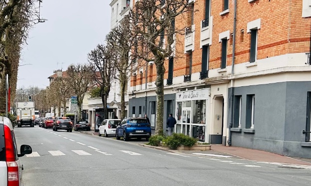 Pour un passage piéton sécurisé au croisement av. du Général De Gaulle/rue Victor Recourat