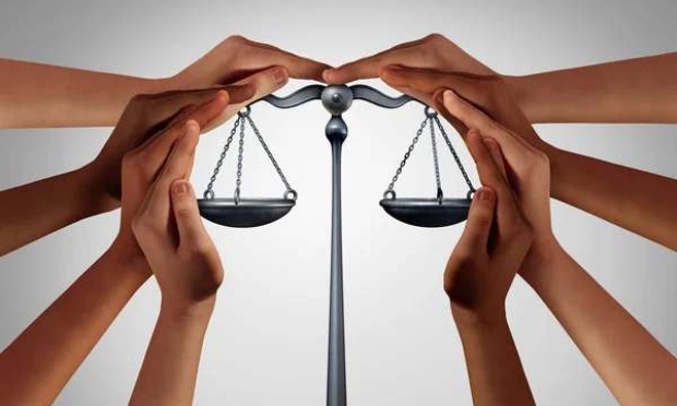 Pour l'inéligibilité de Marine Lepen - Soutien à la démocratie, à la justice et à l'état de droit