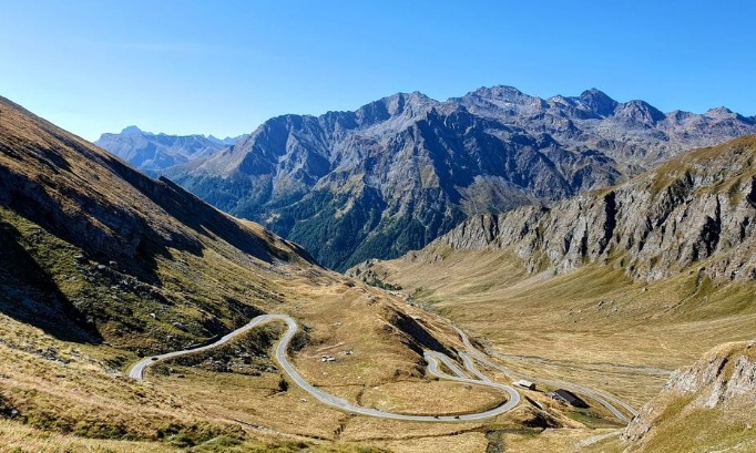 Sauvons l'accès au col Agnel au mois de Juin 2025 ( gratuit, pas de dons svp )